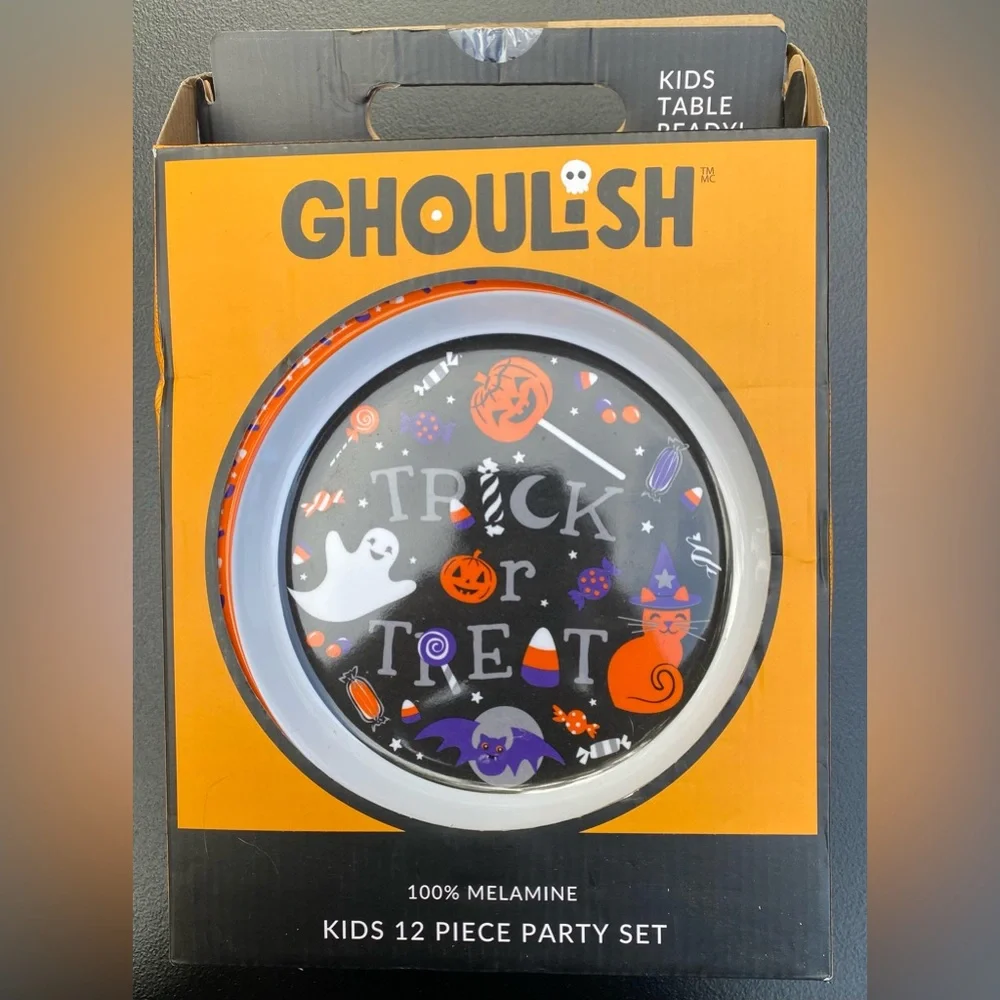 Kids 12 Piece Party Set - Halloween